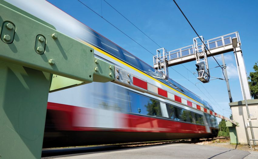 In order to increase the safety of their network and to reduce risks at level crossings, the CFL create alternatives such as under- and overpasses for pedestrians and motor traffic.