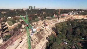 Ab der Fertigstellung des zweiten Pulvermühle Viadukts werden Züge der Linie 30 (Luxemburg – Wasserbillig – Trier) nicht mehr über den gleichen Eingang/Ausgang des Hauptbahnhofs verkehren müssen wie Züge der Linie 10 (Luxemburg – Troisvierges – Gouvy), sondern verfügen über zwei eigens für sie zur Verfügung gestellten Gleise…