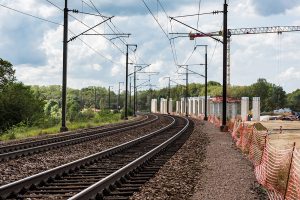 Um das besonders stark befahrene Streckenteil zwischen Luxemburg und Bettemburg zu entlasten, wird aktuell am Bau einer zweiten, 7 km langen, Strecke gearbeitet. Eine weitere strategisch wichtige Maßnahme um der steigenden Nachfrage aus dem Süden des Landes und dem Nachbarland Frankreich gerecht zu werden.